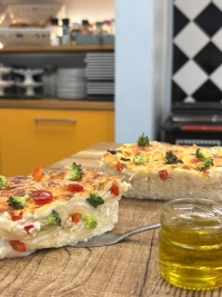 &Lambda;&alpha;&zeta;ά&nu;&iota;&alpha; &mu;&epsilon; &kappa;&omicron;&tau;ό&pi;&omicron;&upsilon;&lambda;&omicron;, &mu;&pi;&rho;ό&kappa;&omicron;&lambda;&omicron; &kappa;&alpha;&iota; &gamma;&iota;&alpha;&omicron;ύ&rho;&tau;&iota;